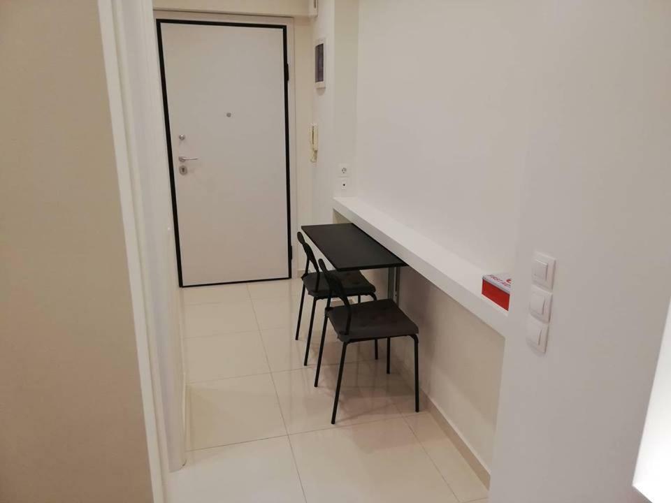 White Lux Apartment For 2 Vipgreece أثينا المظهر الخارجي الصورة